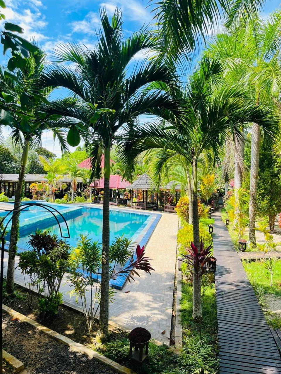 Kasuari Valley Beach Resort Sorong Extérieur photo
