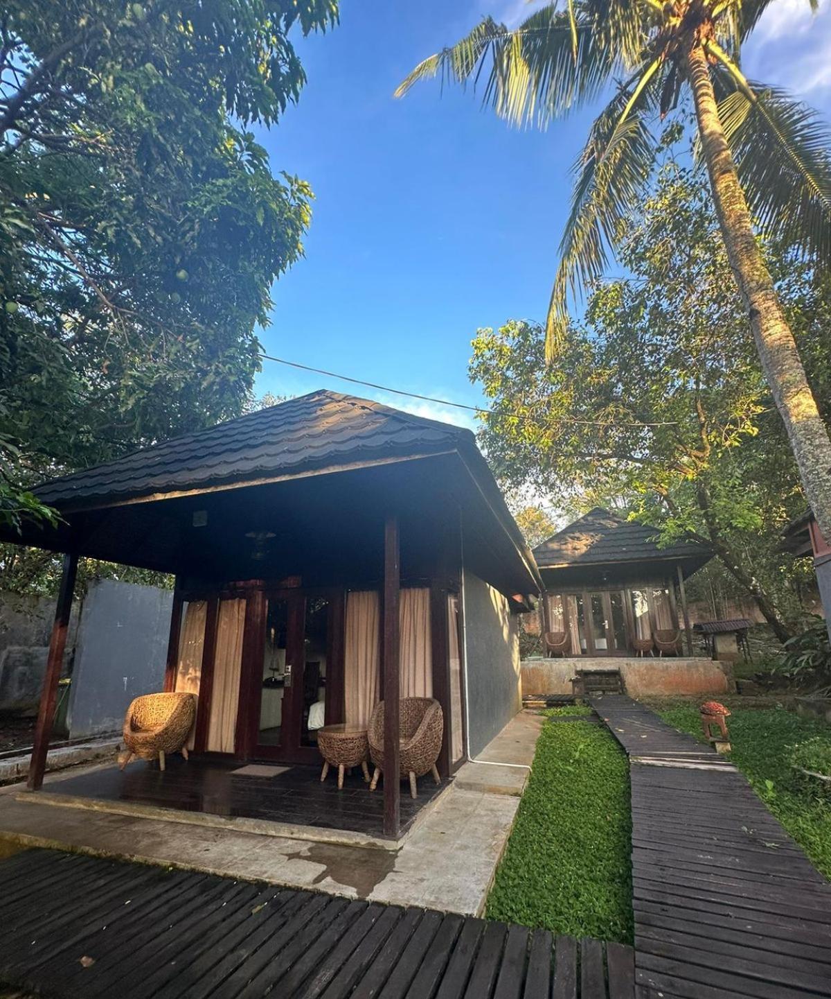 Kasuari Valley Beach Resort Sorong Extérieur photo
